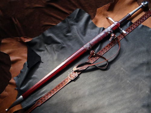 Commissioned 15th century scabbard for the Albion Munich sword.