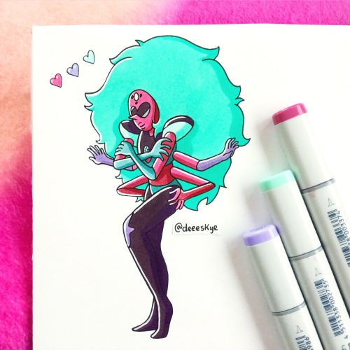 deeeskye:  Giant woman! 🌟💚 