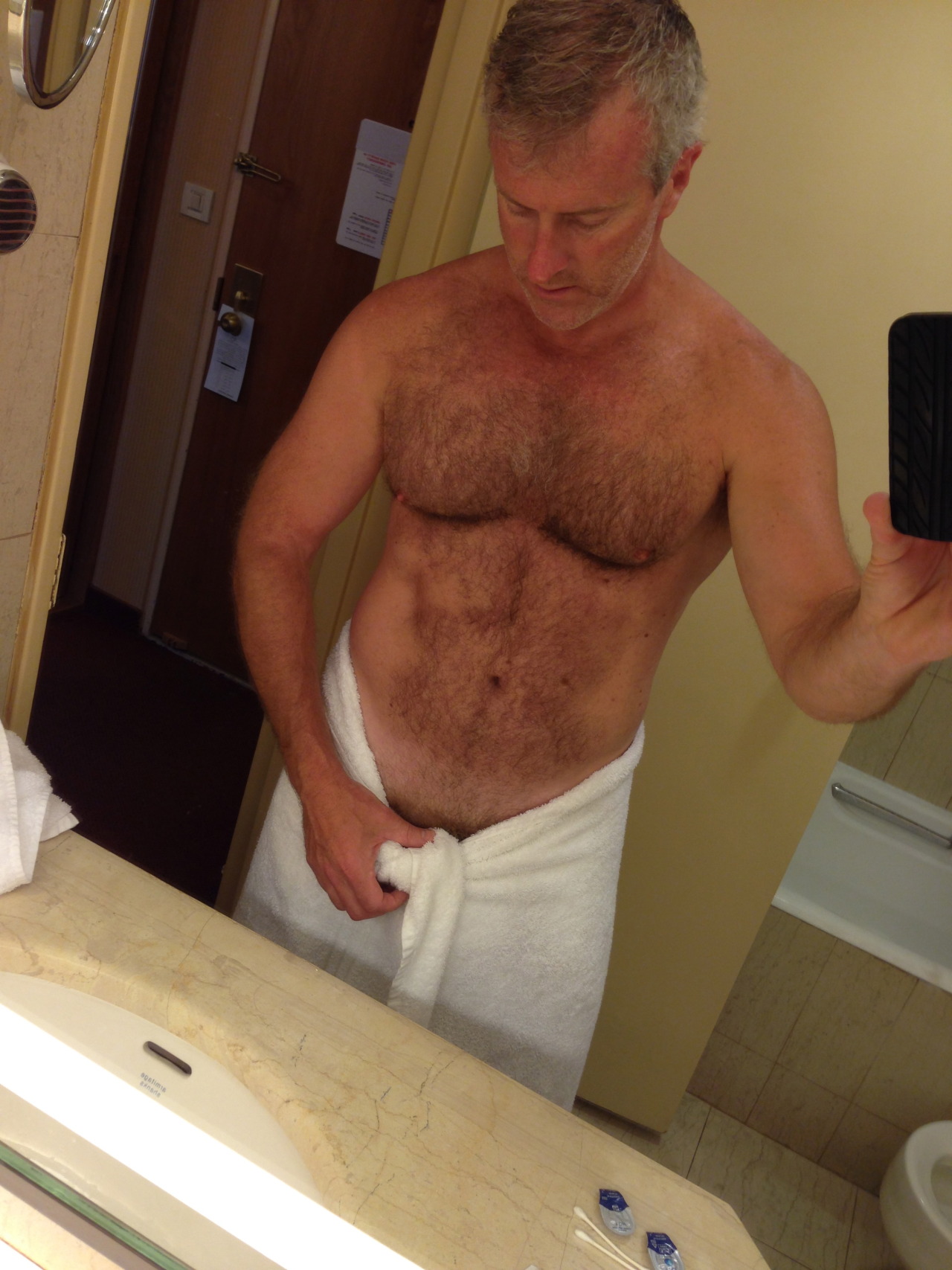 nh-life:  All cleaned up.  See you tonight Boston.