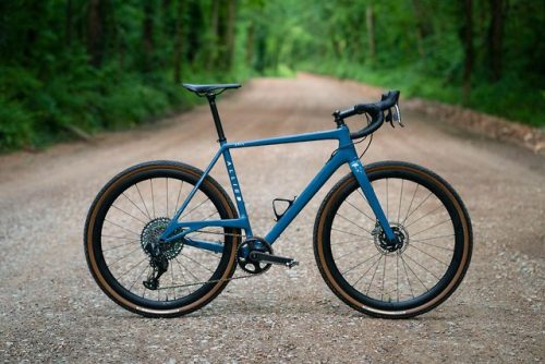 strange-measure:Allied proves ABLE is DK200 ready w/ dual victories on new raised chainstay gravel b