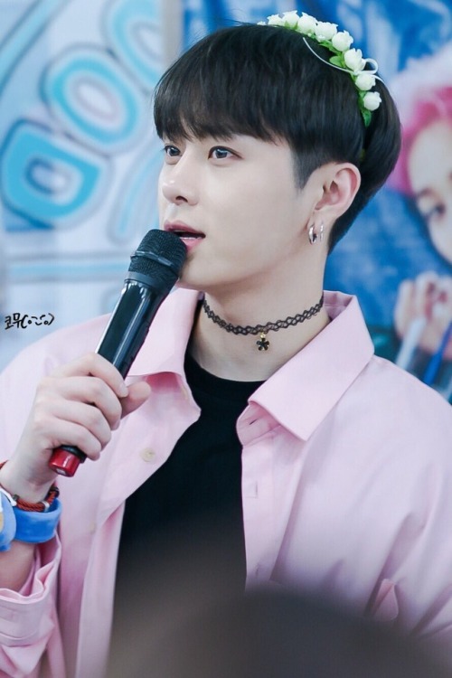 highlight1219: 170325 Gimpo Fansign | Credit: 코무 | Do not edit. Do not crop or remove the watermark.