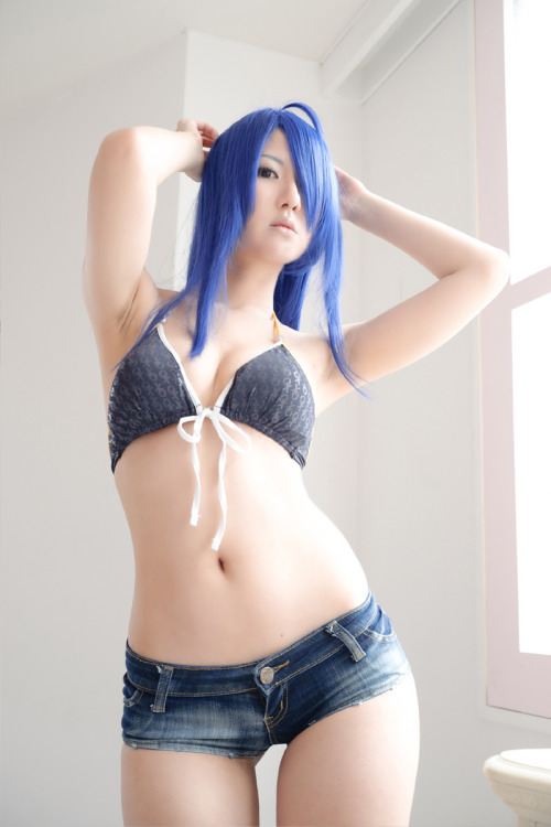 Kibashi as Kanu Unchou from Ikkitousen