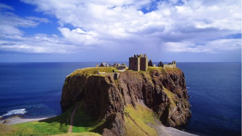 Dunnottar Castle in the Mearns occupies one of the best defensive locations in Great Britain. The si