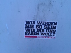 allesauszucker:  szene e sticker auf meinem dash ok alles klar 