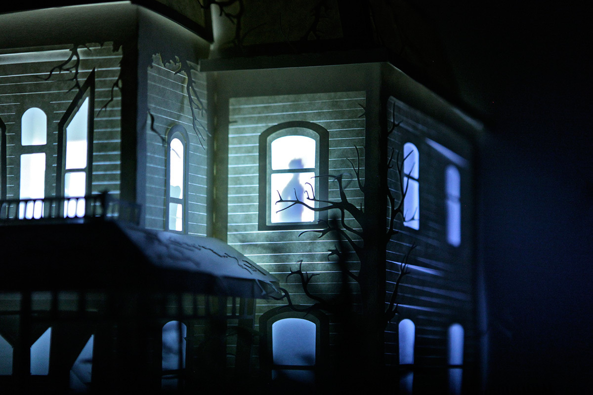 itscolossal:  Papercraft Dioramas Come to Life with Projected Animations by Davy