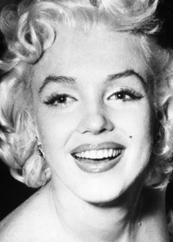 ourmarilynmonroe:  Marilyn Monroe at the