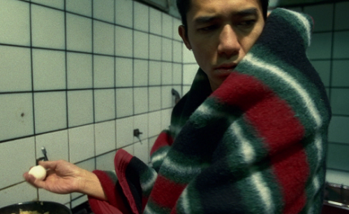 pierppasolini: Turns out lonely people are all the same. Happy Together (1997) // dir. Wong Kar-wai