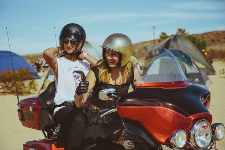 bobbycaputo:  No Boys Allowed: Over 500 Women on Motorcycles Zoomed Through Joshua