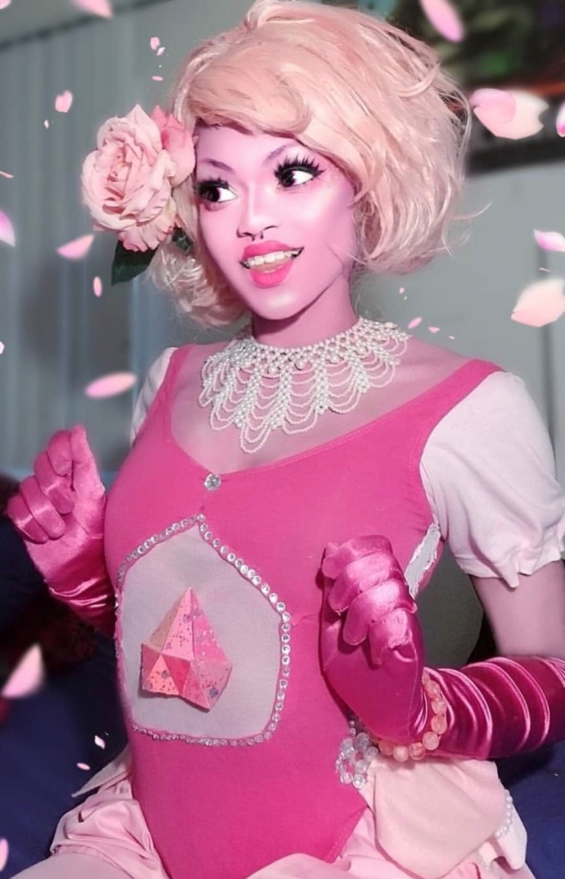 blackwomenincostume: Some beautiful Pink Diamond and Rose Quartz Cosplay from Steven