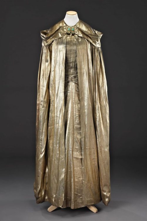 fashionsfromhistory:Wedding Ensemble1937This outfit of dress and matching cloak was worn by Constanc