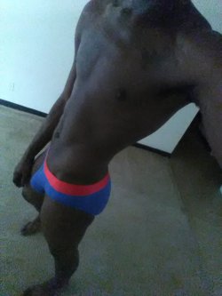 sexyboiiant:  Body pics