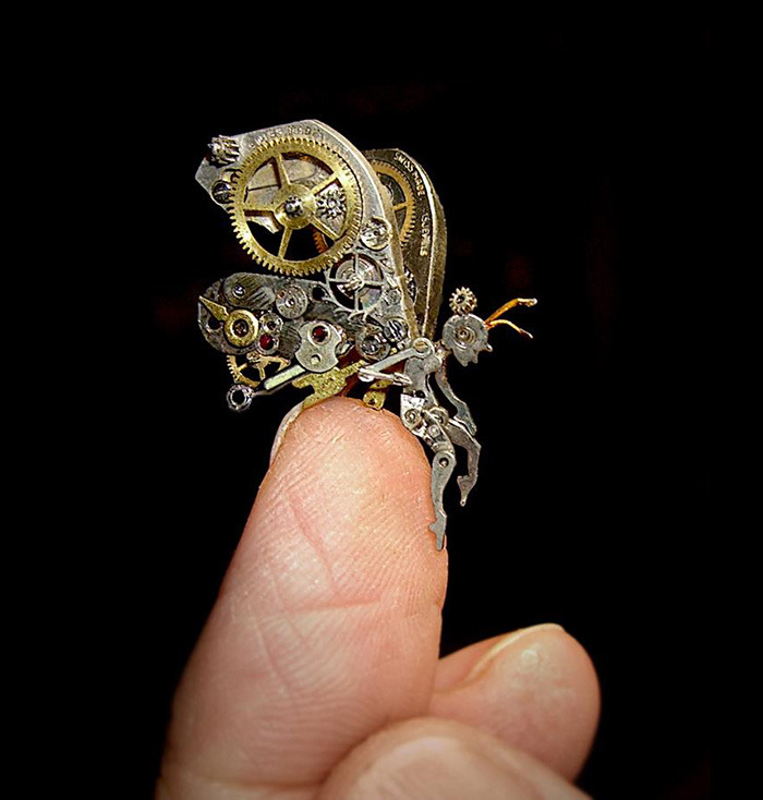 steampunksteampunk:  Watch Parts Sculpture by Sue Beatrice 