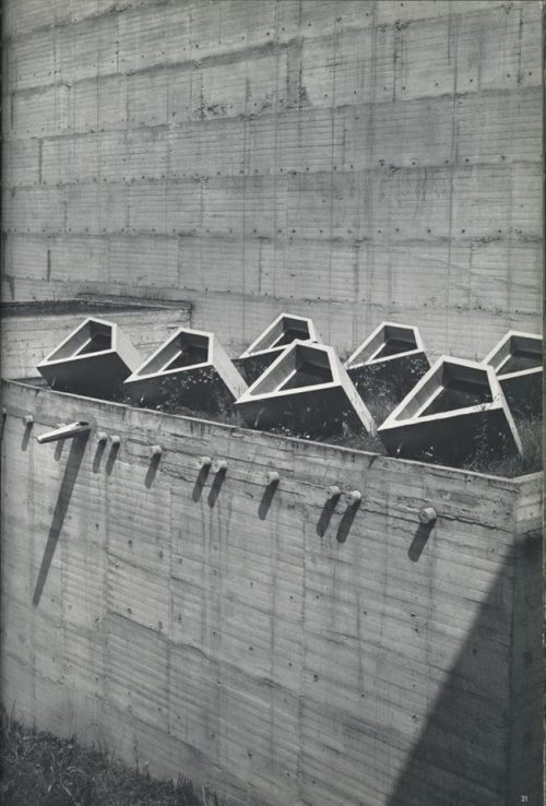 luminim:  Sainte Marie de La Tourette by Le Corbusier 