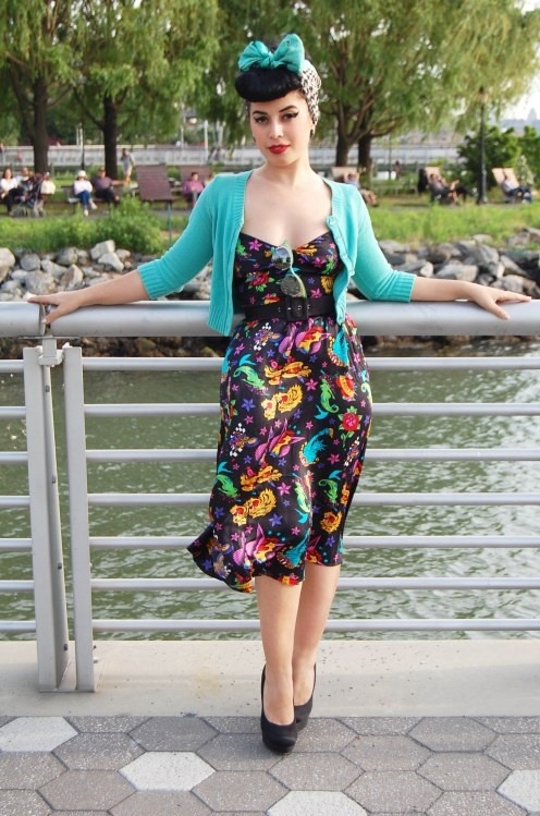 alternative-pinup:  Alternative Pinup girl