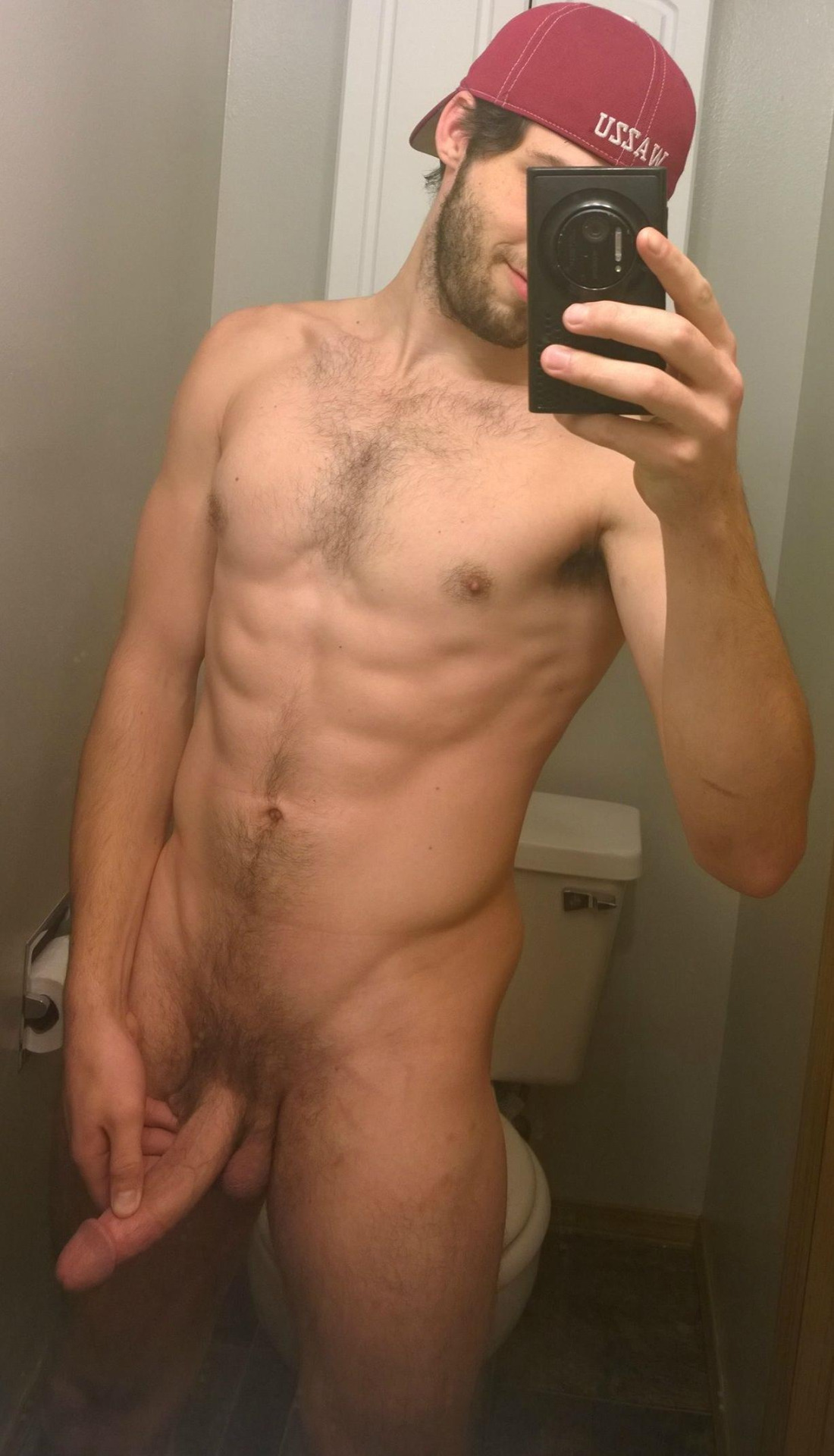 hugethingsss:  h u g e t h i n g { s s s }
