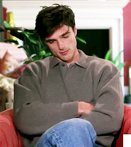 JACOB ELORDI Saltburn Press, Collider Interview (2023)