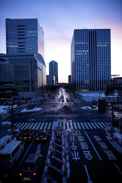 cityneonlights:  ☀ cityneonlights ☀ source: photographer ★