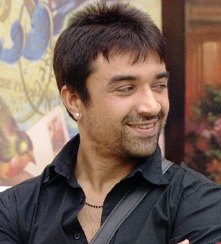 Ajaz Khan: Nothing wrong in confronting Kapil Sharma in public