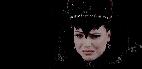 harlysquinzel:Regina Mills breaking my heart with her face 4/?
