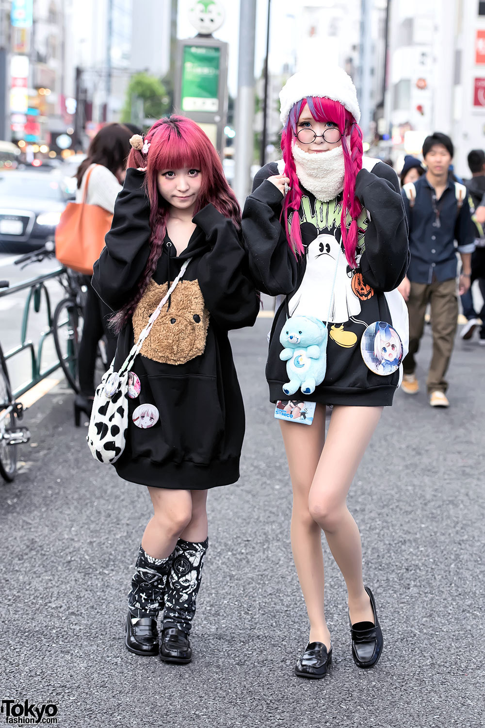 tokyo-fashion:  Colomo and Melochicon - both 19 - on the street in Harajuku wearing