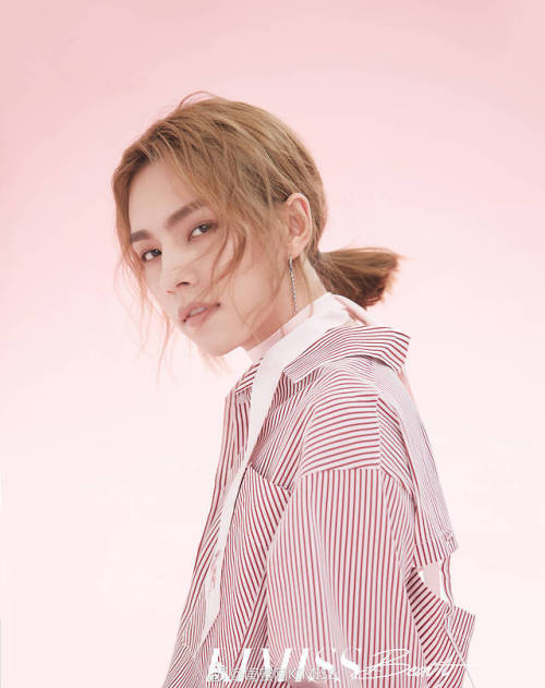linyan9un: 闺蜜网KMISS微博更新 KMISS weibo update cr: 闺蜜网KMISS translation: linyan9un Your daily &ldqu