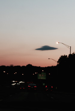 minacoladas:  bedussey:  yesterday i saw a cloud that looked like a flying saucer  no you saw a flying saucer that looked like a cloud   Drones, drones, drones.