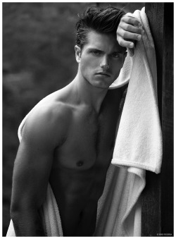 fagggotries:    Renato Nicoli [way models]by