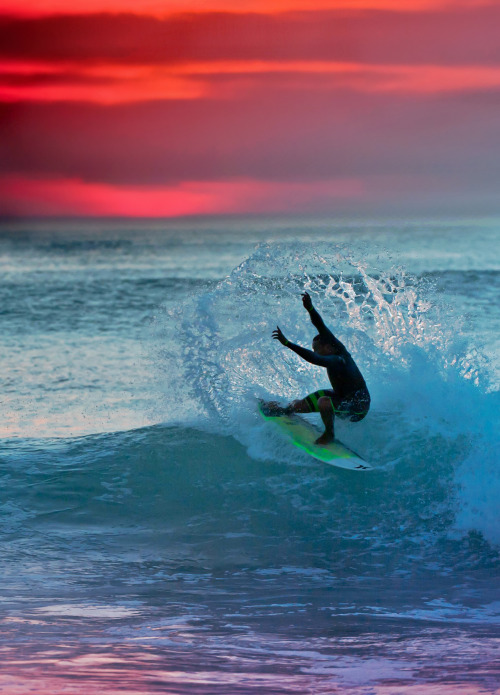 highenoughtoseethesea: Julian Wilson ph Julien Heon