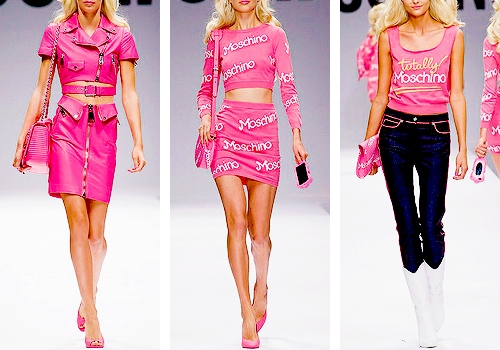 fashion-runways:MOSCHINO Spring RTW 2015if you want to support this blog consider donating to: ko-fi