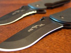 sharpbrighttactical:  I never have owned a Commander, my new-ish Emerson Horseman will have to satisfy until i can buy an Emerson Premium (special editions sold only by big authorized dealers) jungle green Commander