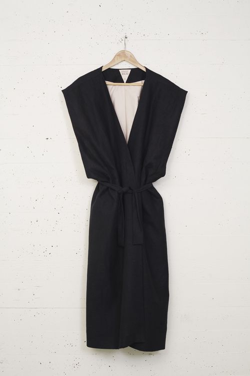 focus-damnit: IKKAI kimono robe                    