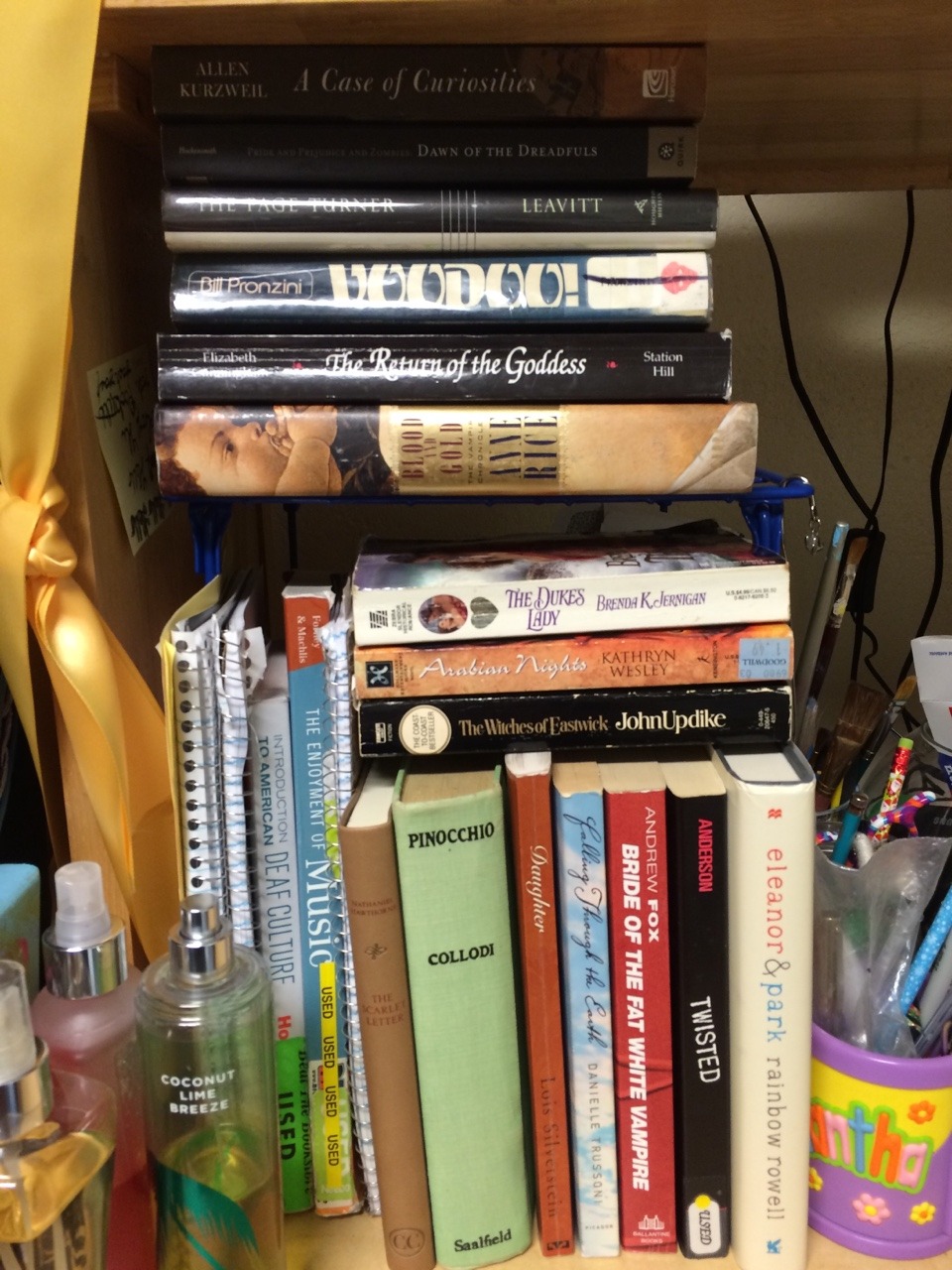 hella-bogus:I had a fun day and a good book haul with endlessroadhome ❤️❤️❤️