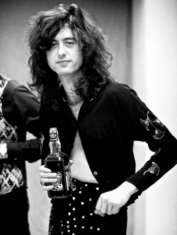 rocknroll-666-world:  Jimmy Page