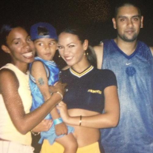 jayonslaycarter:  September 4, 2015Toronto radio host posted a throwback photo wishing B a happy birthday.“In honour of Beyoncé’s BDay I’m reposting the pic of us (yes she’s more fixated w/my son but still..) she’d want this” Twitter MastermindLive