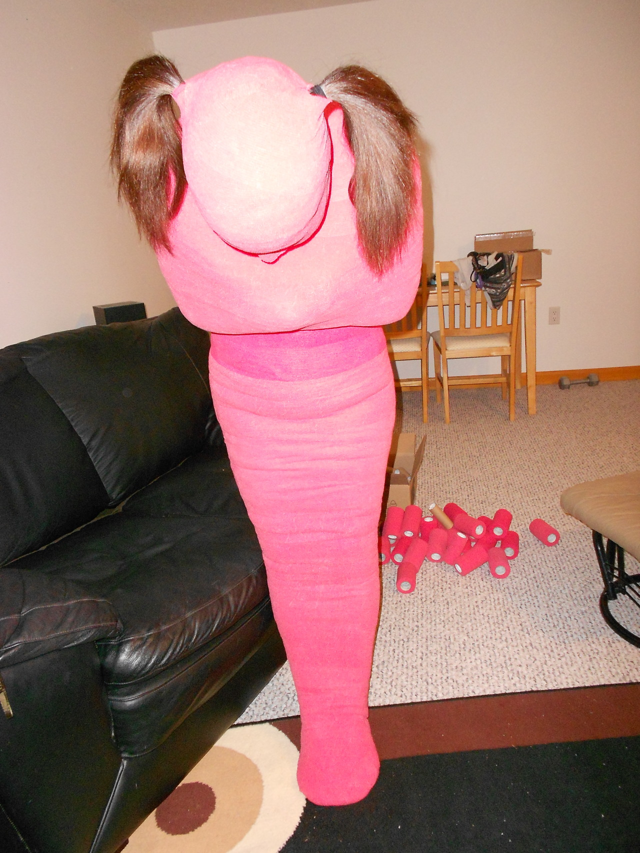 You’re looking very stylish in your pink mummification! Of course when it’s up
