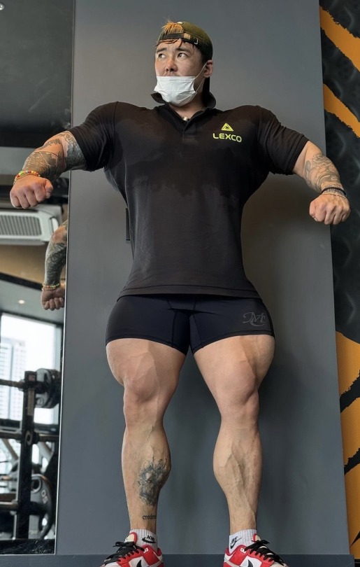 IG @_arnold_an - That Is One Serious Pair Of Legs And Glutes. Reminds Me Of Ronnie Coleman Freakishness.