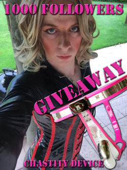 mistress-victoria-love:   Giveaway! 1000