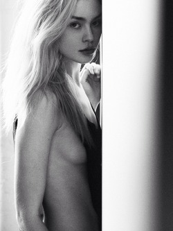 karlrothenberger:  Kelsi photographed by Karl Rothenberger