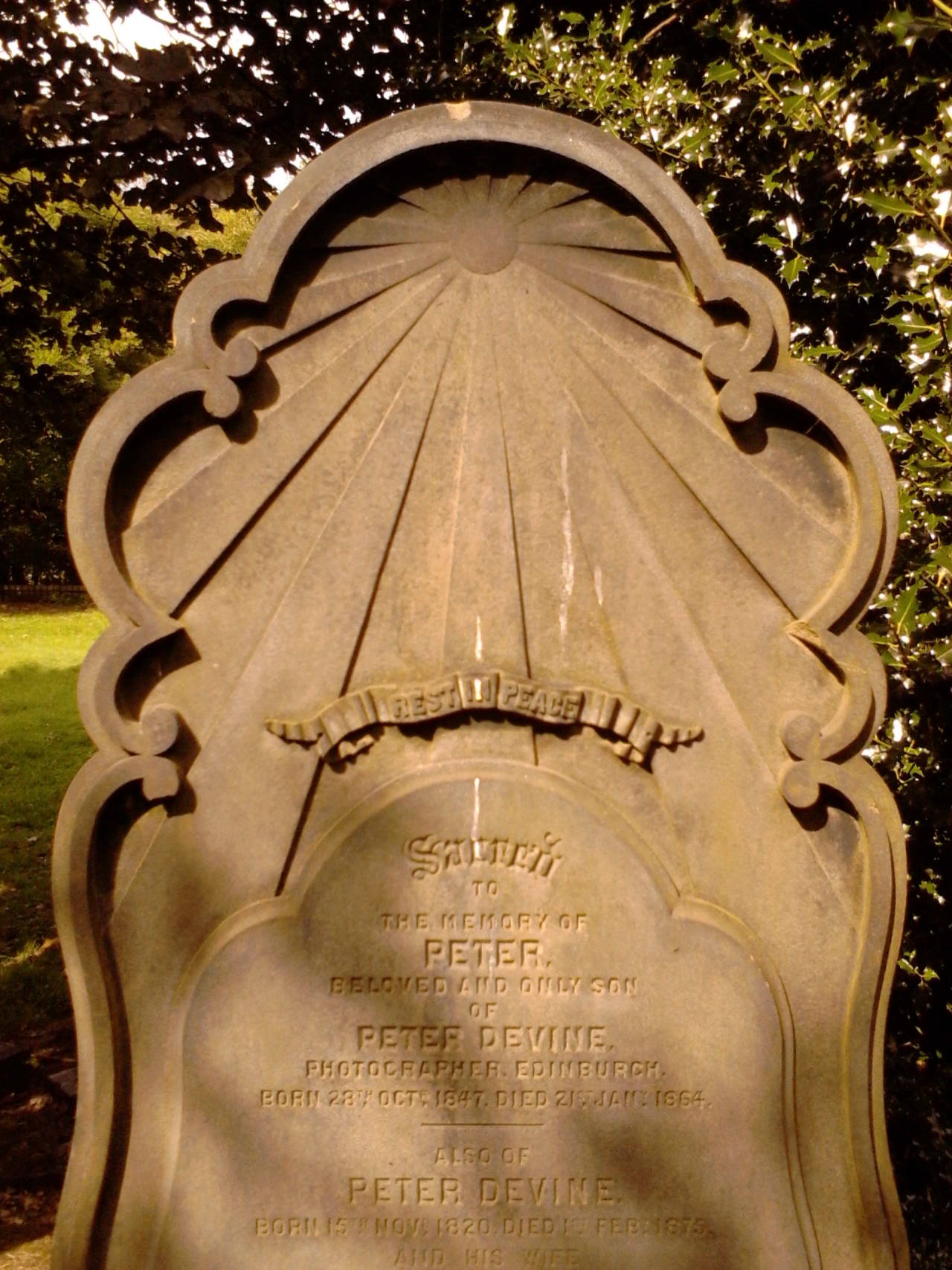 SIGHT OF THE TOMBS