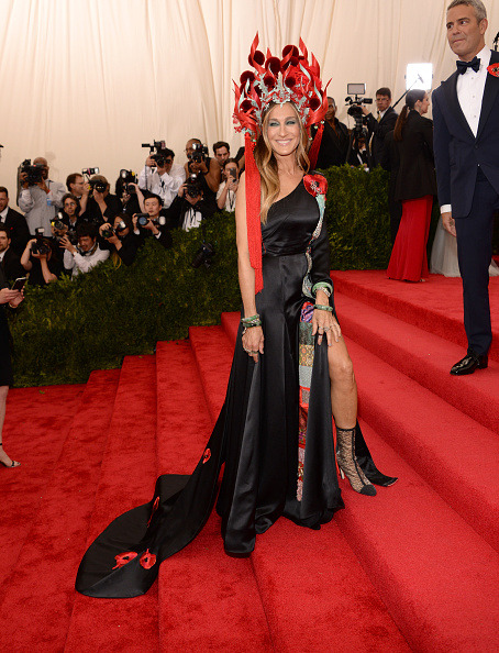invisibleblackunicorn:  magnacarterholygrail:  who wore it best?  NAIA STOP