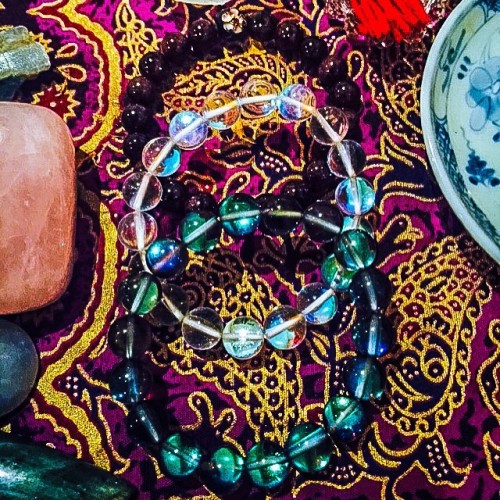 Cleansed, energised & programmed. Beautiful crystal malas resting at my altar. Thank you kha Kh 