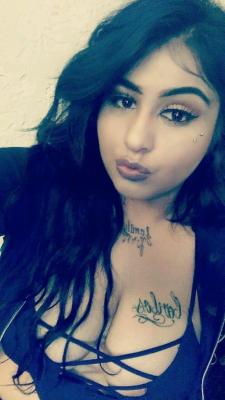 Latinashunter:  Tatted Thick Chichona! 😍😛💕❤