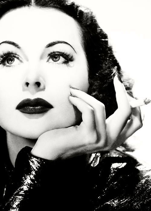 Sex diverso-blog:  Hedy Lamarr. Image via Pinterest pictures