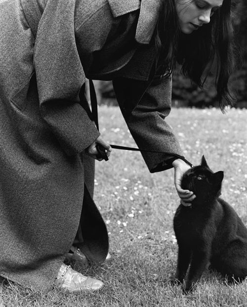 kitty-n-classe:cat walk par Oliver Hadlee Pearch | The gentlewoman, fw2016