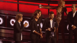 1dlarryluv:  The boys laughing at Liam when