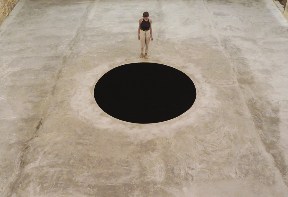 stunningdolceamara:  Anish Kapoor, Descent into Limbo, Havana (2016). Photo by Paola
