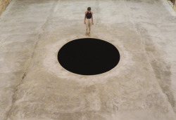 stunningdolceamara:  Anish Kapoor, Descent into Limbo, Havana (2016). Photo by Paola Martinez  