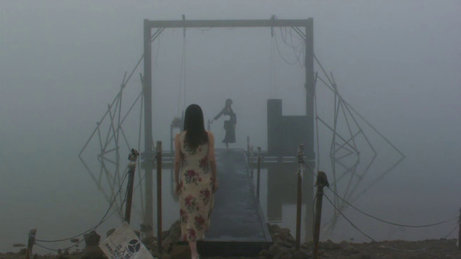 japanesepearldivers:  LOFT (Kiyoshi Kurosawa, 2005)  