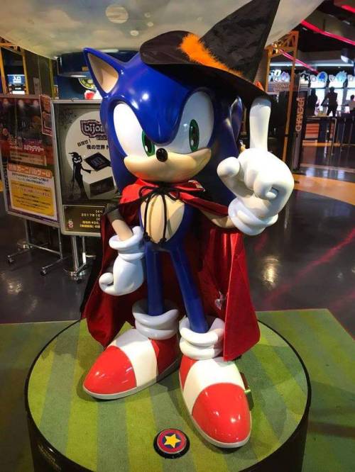 msfluffyninja7: Halloween at Sega theme park in Japan