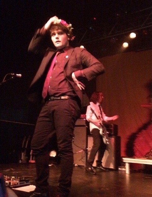 gerard-imagines:  I MET GERARD WAY AND THE NUNS THE NUNS HUGGED ME AND GERARD GRABBED